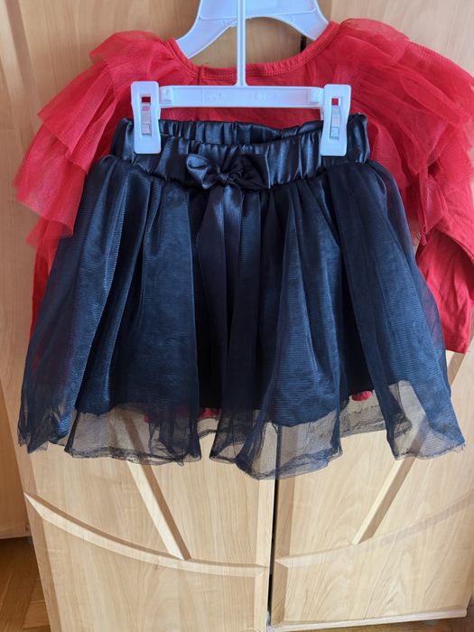 Дрешки за малка госпожица размери от 4-6 г