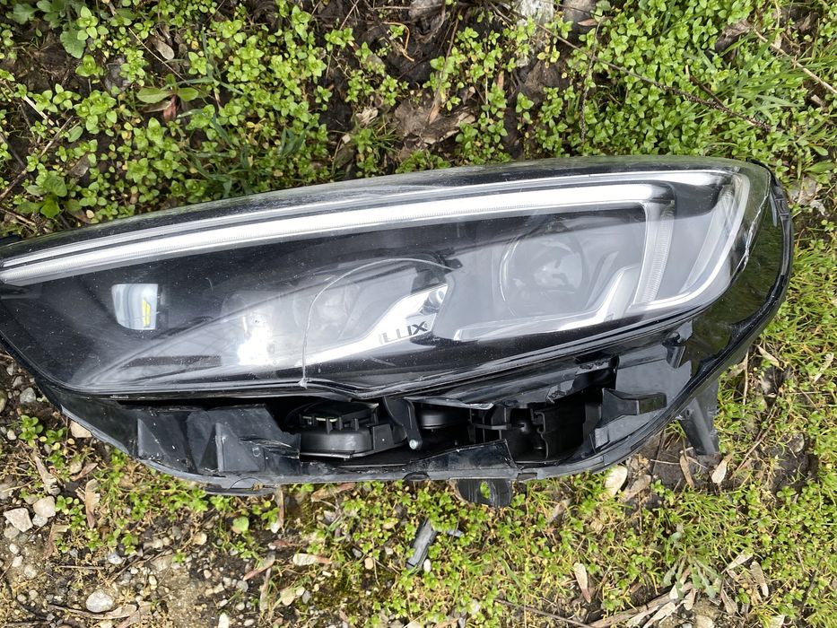 Far Opel Insignia B 2017 - 2020 far stanga led