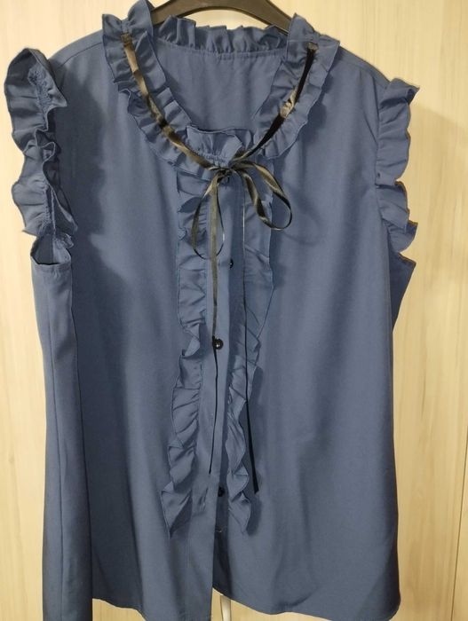 Дамска бяла риза плюс още ризи XXL