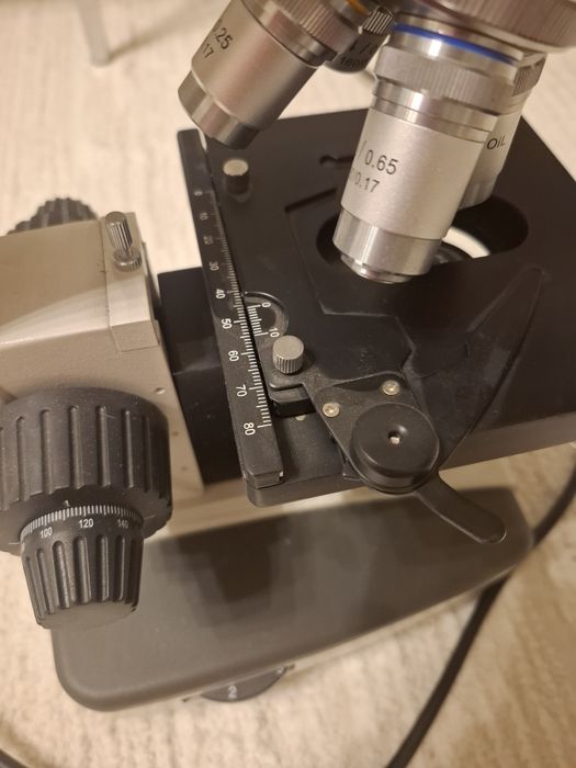 Микроскоп лабораторный