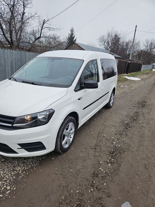 Volskvagen caddy 7 locuri