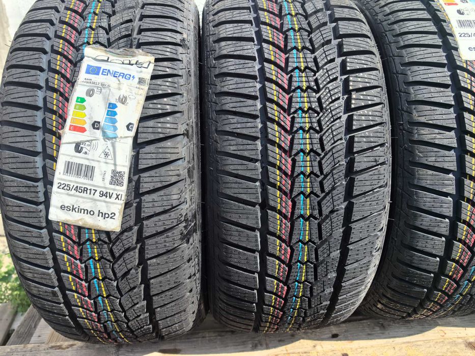 225/45/17 Сава ДОТ 49 седмица на 2022 г - Чисто нови !
