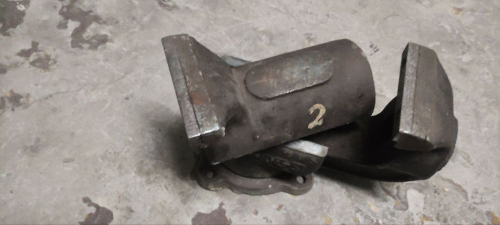 Тиски сотилад. Коттаси