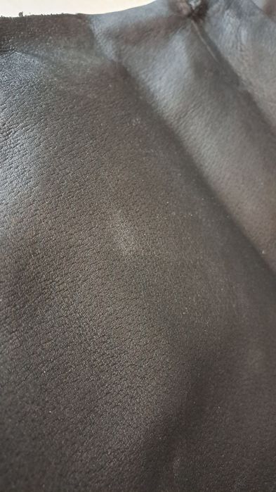 Естествена свинска черна кожа