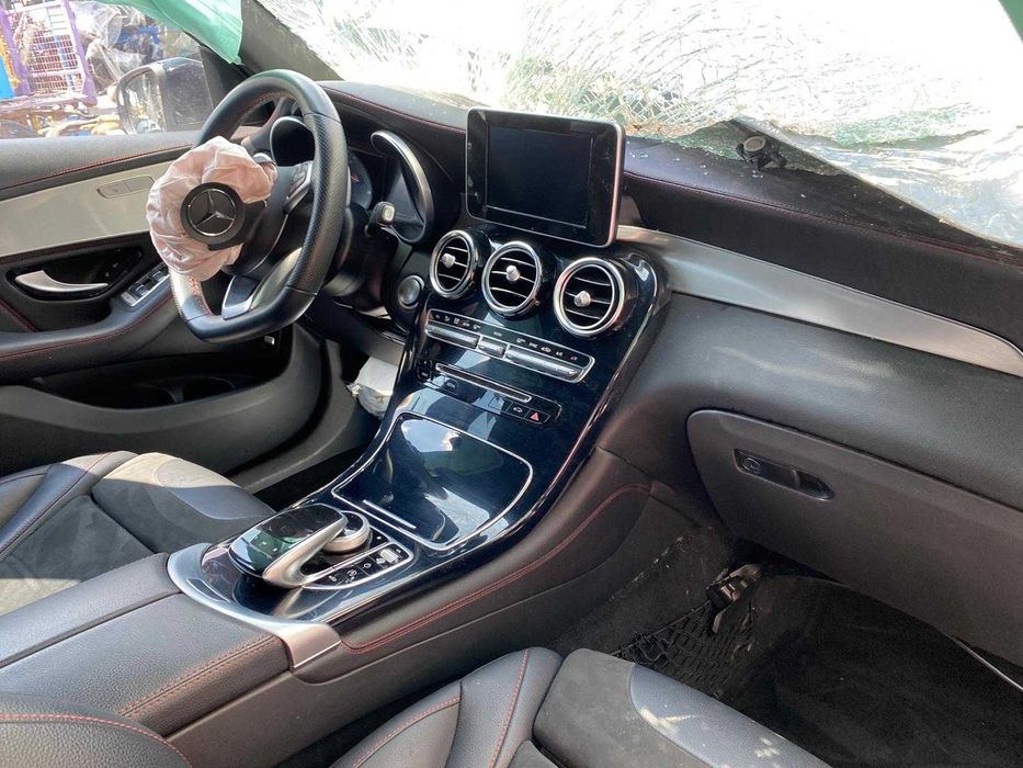 Dezmembrez mercedes glc 43 AMG cod 276.823 /far ils/bara amg/volan