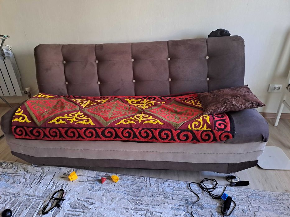 Продам диван и кресло