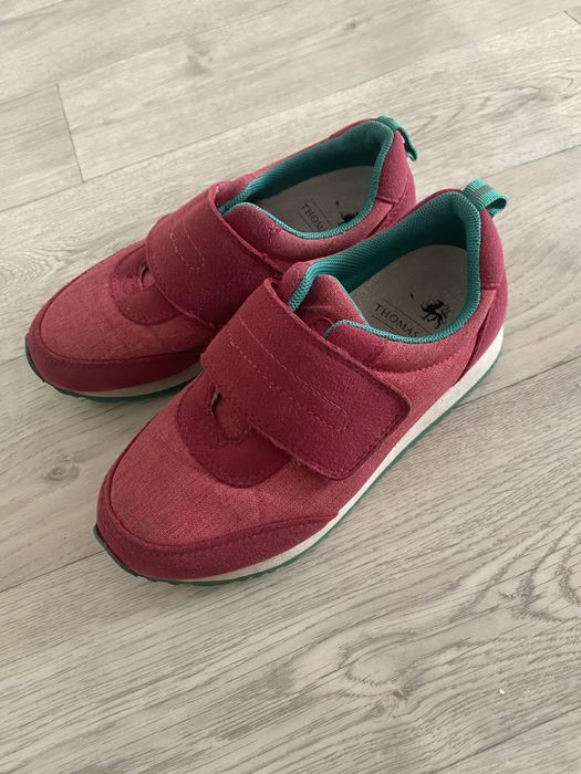 Кросовки новые на мальчика