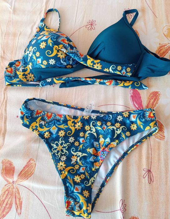 Бански комплект от две части - нов