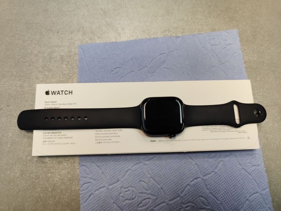 iPhone 15Pro  и Apple watch 10