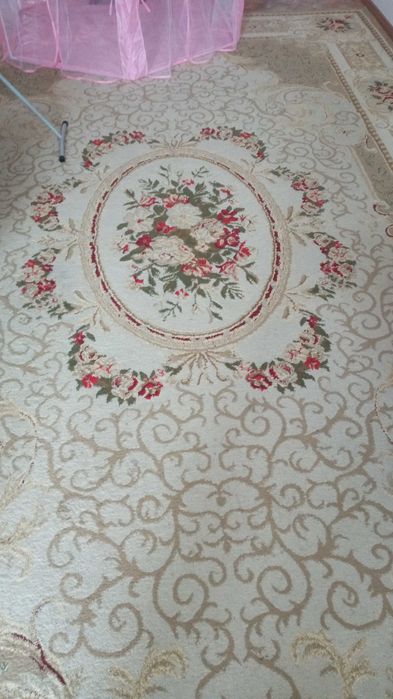 Продам ковер натуральный б/у состояние нормальное