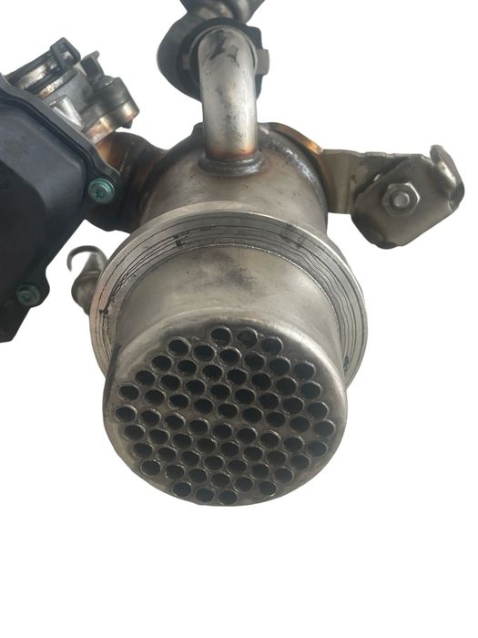 Racitor Gaze + Egr Volkswagen Passat B8 2018 2.0Tdi 04L131501 / 04L13
