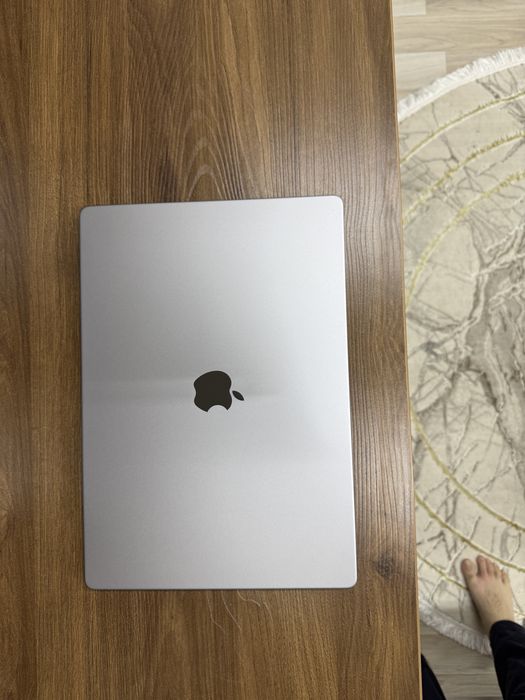 Продам Macbook pro 16 2 pro