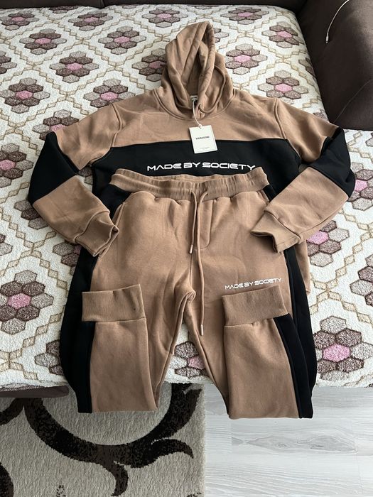 Trening Made BY Society