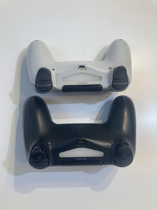 Controler (maneta) playstation4 (pentru piese)