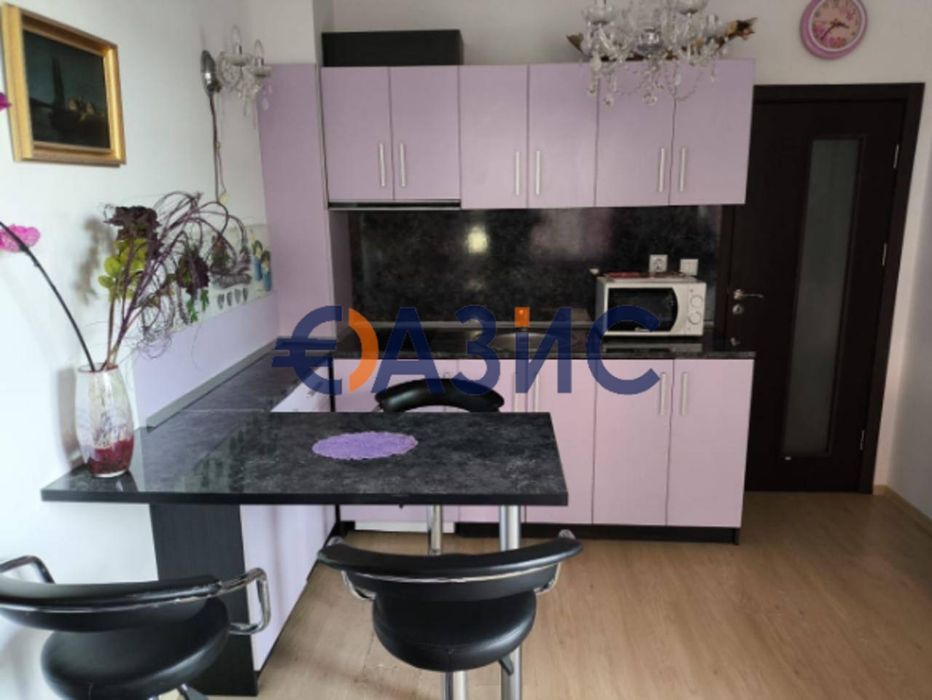 Продава се Двустаен апартамент в Свети Влас - 50 кв.м за 765 €/кв.м - Снимка #1