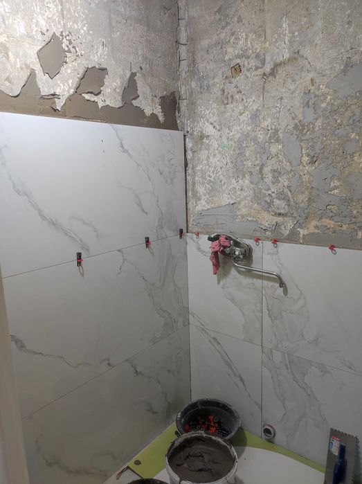 Ремонт укладка кафеля.