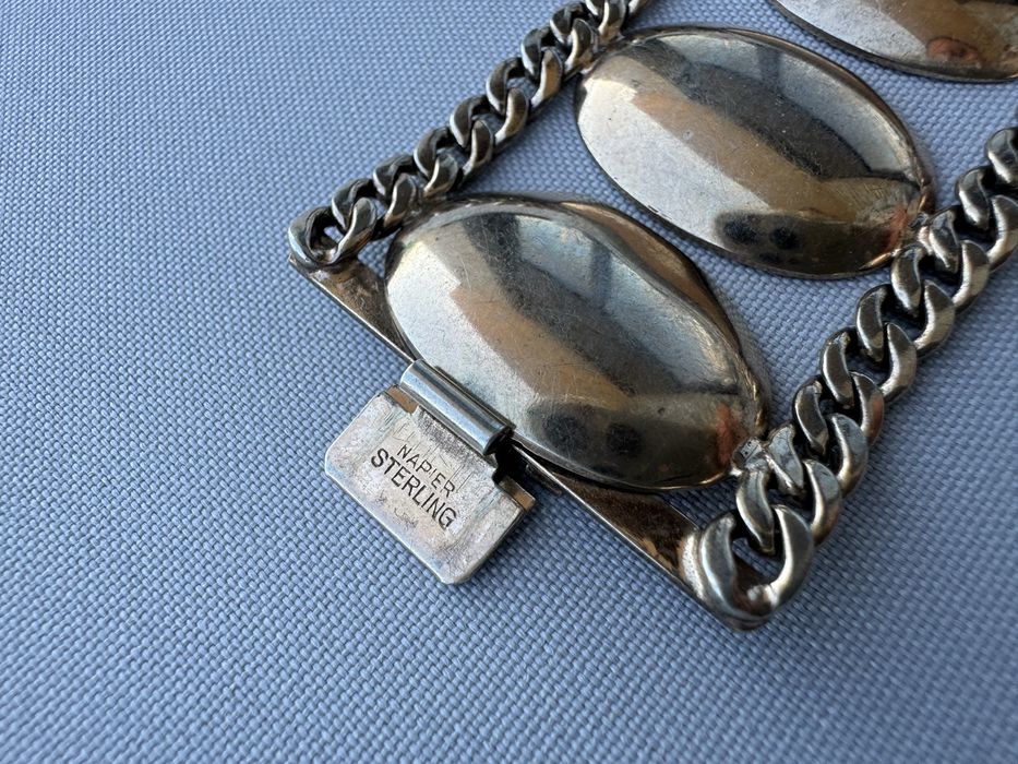 Bratara din argint semnata Napier