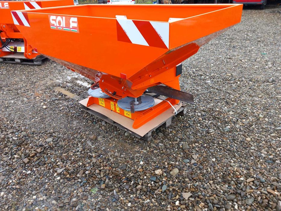 mig azot, masina imprastiat ingrasamant chimic