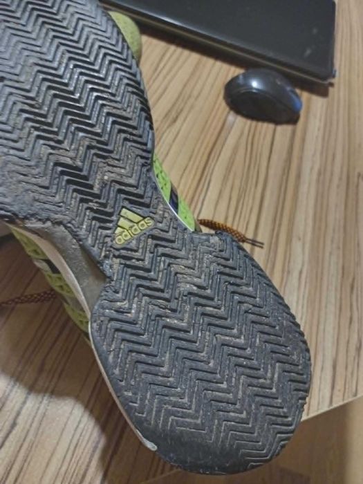 Продавам маратонки