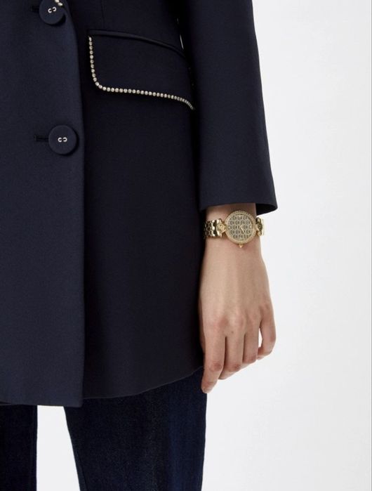 уникален златен часовник Philipp Plein