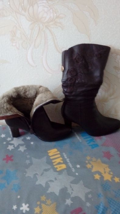 Зимние сапоги новые,размер,35.