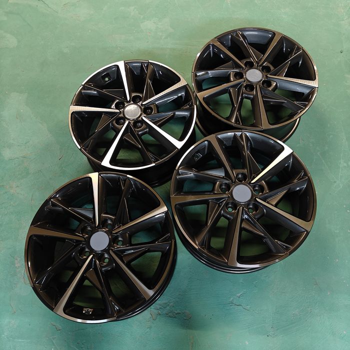 R17 PCD 5 *114,3 Комплект новых легкосплавных дисков