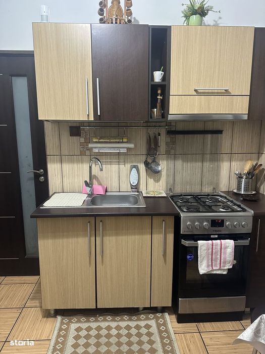 Campina - ultracentral - casa + Spațiu comercial - 215000 Euro