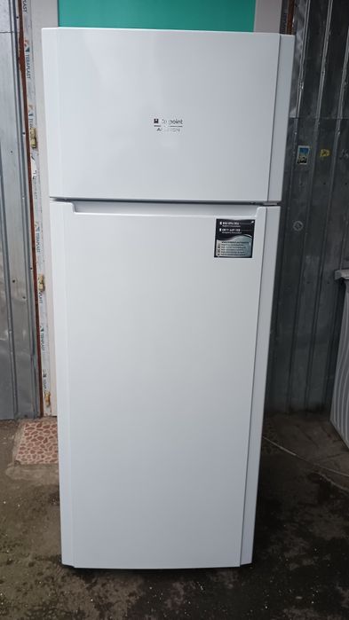 Frigider Ariston Hotpoint.Asigur Transport București și Ilfov