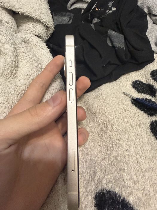 Продам Iphone 14