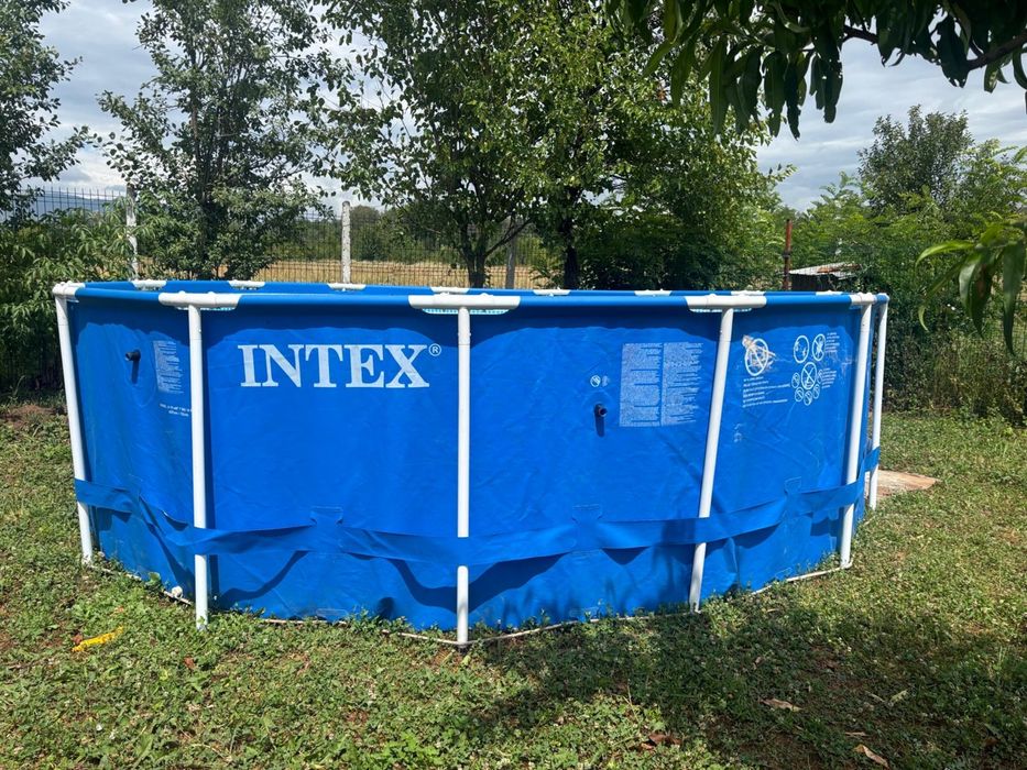 Piscina supraterana cu cadru metalic 4.5 metri diametru