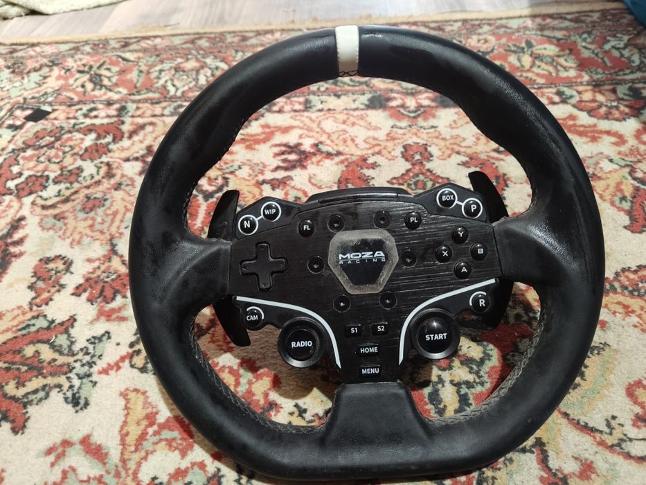 Продам игровой руль moza r5