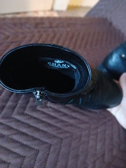 Дамски черни боти от естествена кожа