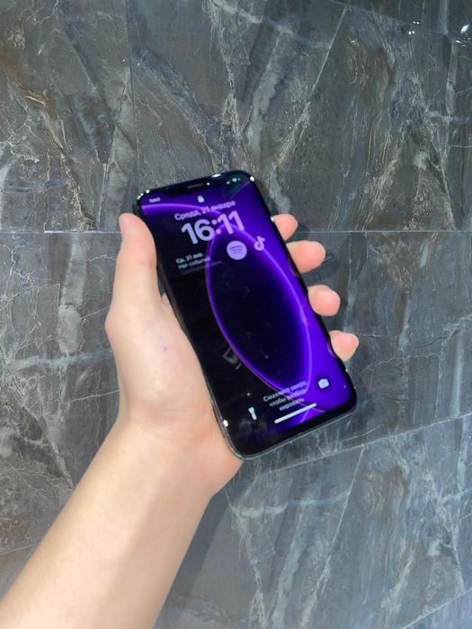 iPhone X            .