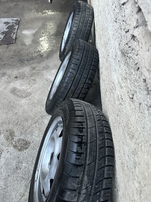 Продам диски с резиной в сборе ауди 80