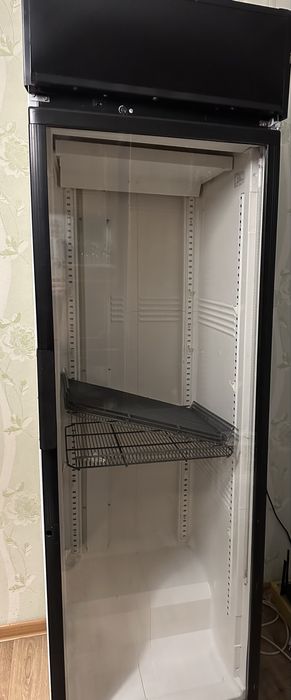Холодильная витрина