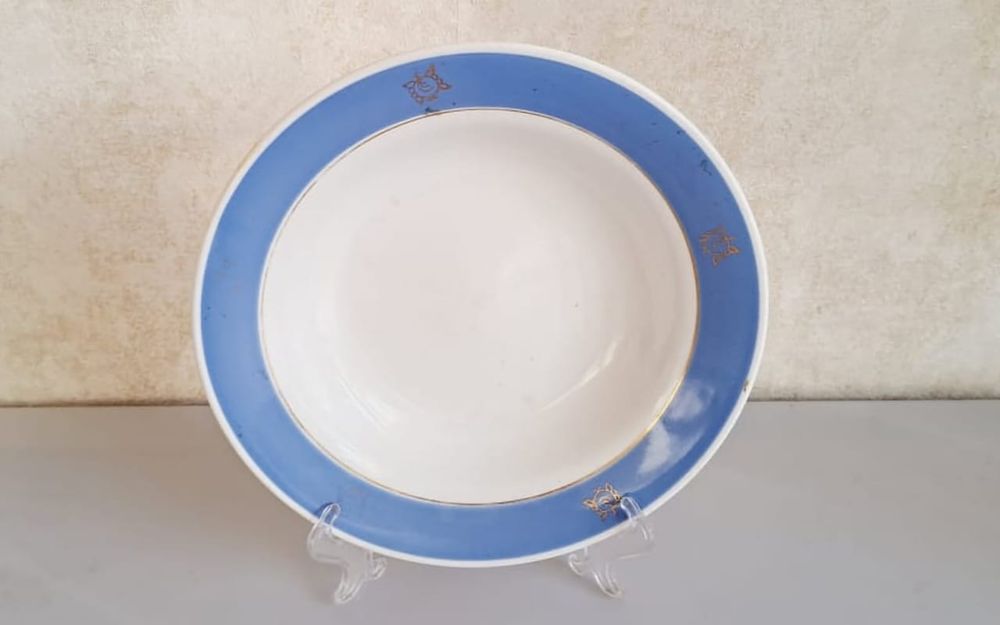 Тарелки  Блюдца  Тарелки