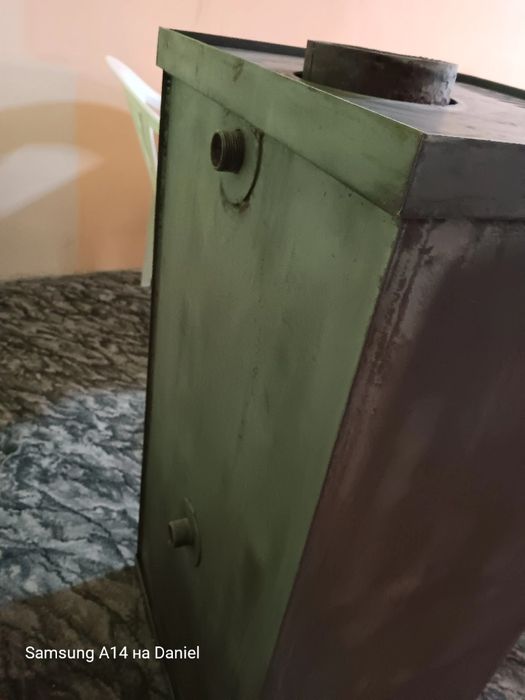 Камина с водна риза и помпа