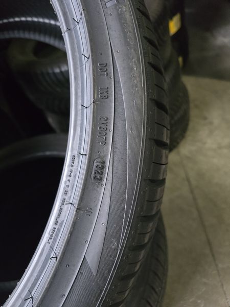 325/30/23 PIRELLI 4бр