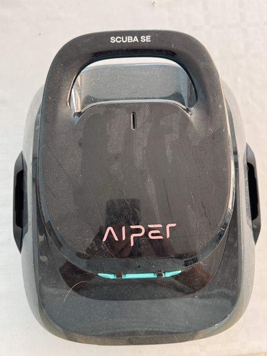 Robot de curatare piscina