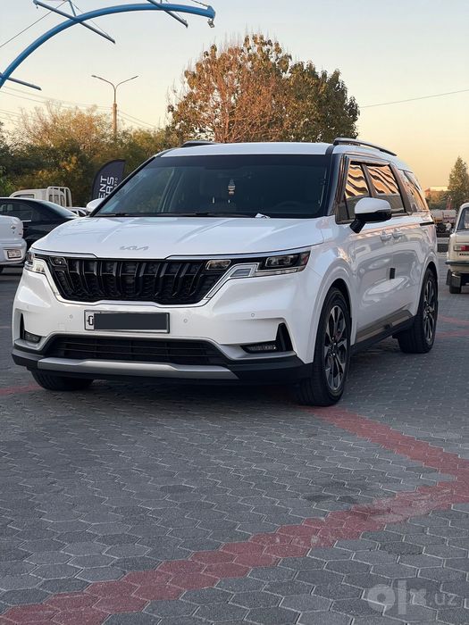Kia Carnival 3.5L Comfort pozitsa avtomobil !