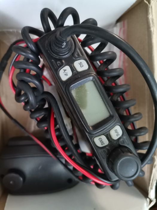 Statie auto cb crt one micuta cu antena