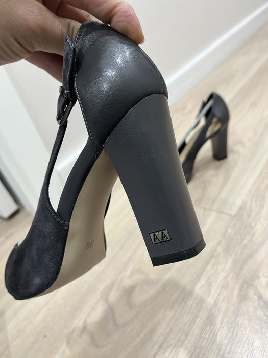 Туфли нат замша + нат кожа 38 разм