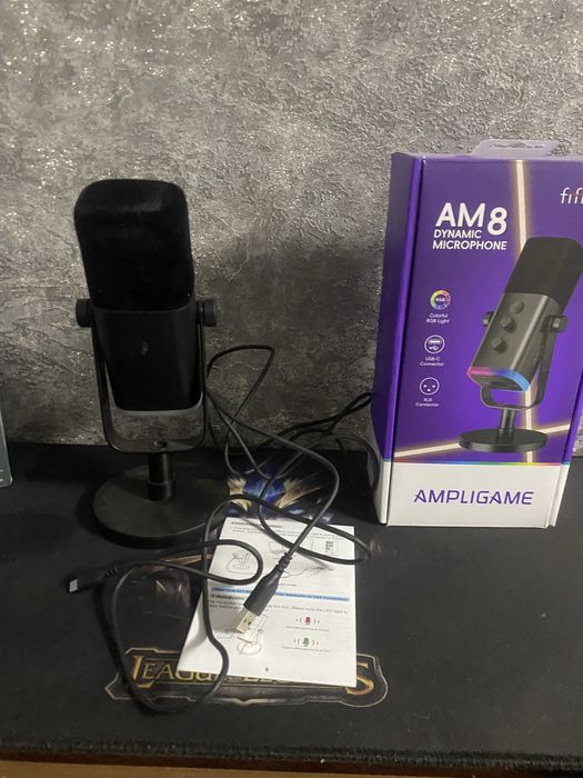Продам микрофон фифаин Ам8