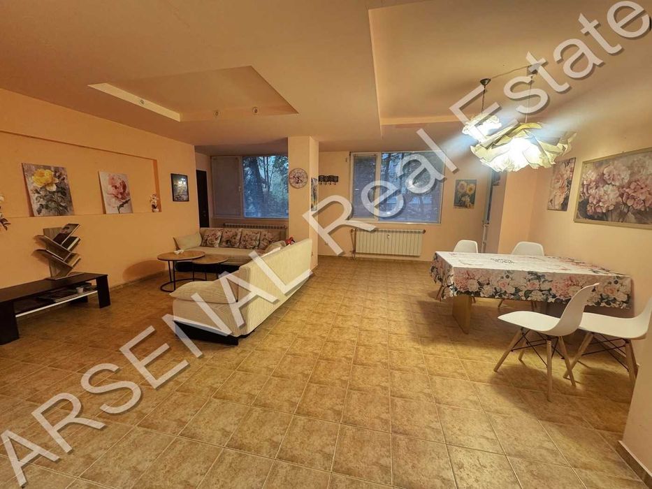 Дава се под наем Двустаен апартамент в София, Дианабад - 96 кв.м за 620 € - Снимка #2