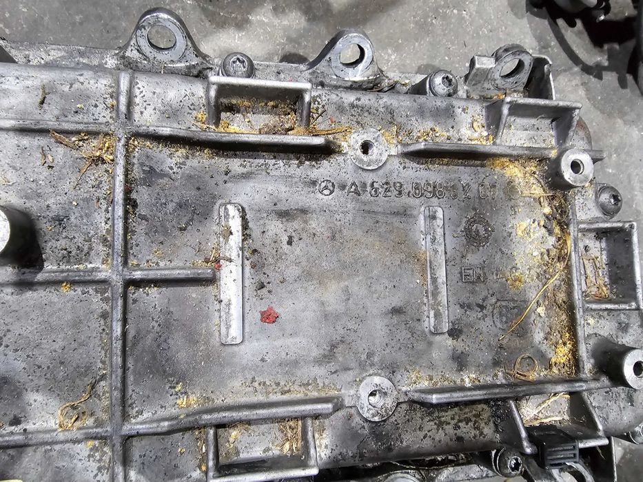 Capac Culbutori galerie admisie Mercedes A6290983207 ML GL W221 s420