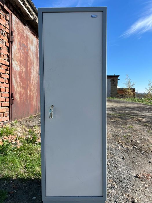 Сейф металлическийй
