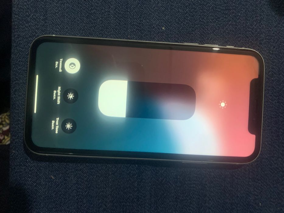 iPhone XR 64 talik