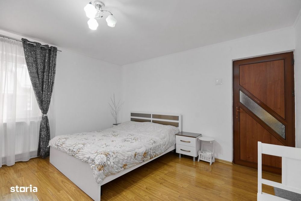 Casa + teren 507 mp cu vecin padurea Pitesti