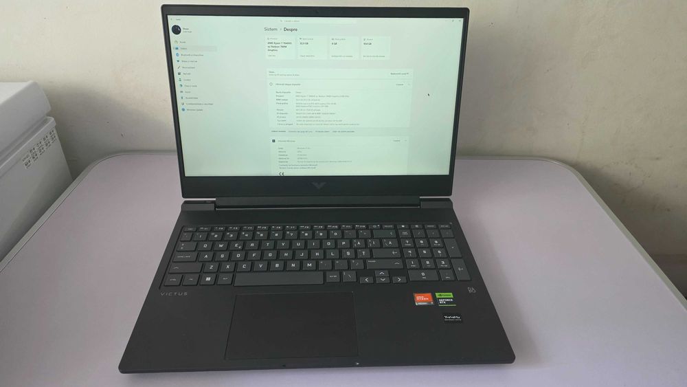 Laptop Gaming HP cu RTX4070, 32GB RAM DDR5, AMD Ryzen™ 7 7840HS, 1TB