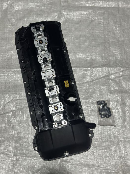 Клапанная крышка bmw m54 m52tu